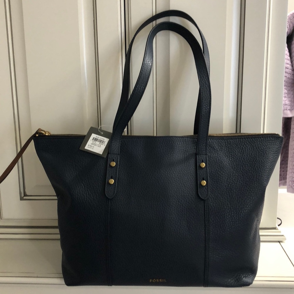 Fossil purse
